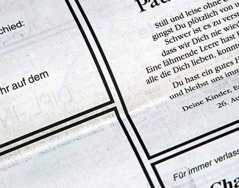 Traueranzeigen in einer Zeitung